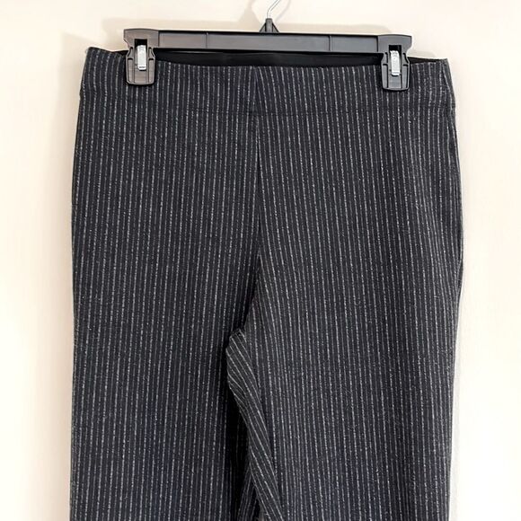 Max Studio Womens Slim Pants Sz M. Black Gray Striped Pull On - Picture 2 of 11
